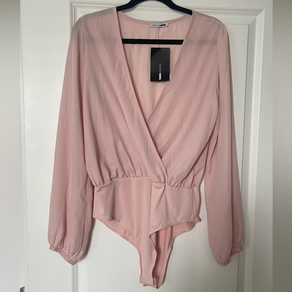 Fashion Nova Women's Blush Wrap Top size Large